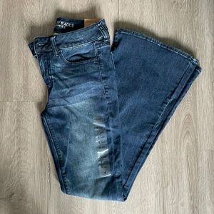 NWT American Eagle Hi-Rise Artist Jeans